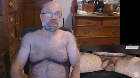 HairyDaddyBear69 online show from September 22, 3:49 pm