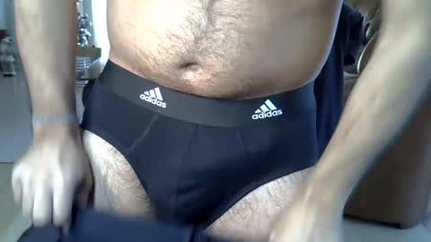 Snapshot of hairydaduncut chatting on December 26, 1:10 pm hairydaduncut online show from December 26, 1:10 pm