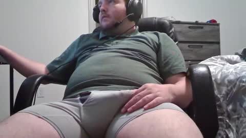 hairymikey online show from November 4, 5:09 am