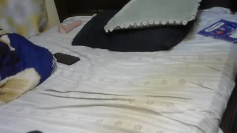 Snapshot of hairypussybigassy001 chatting on September 11, 6:42 pm hairypussybigassy001 online show from September 11, 6:42 pm