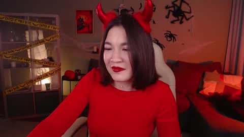 Mary online show from October 30, 2:17 pm