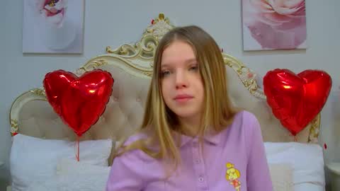 HallyBradley online show from February 18, 5:51 am