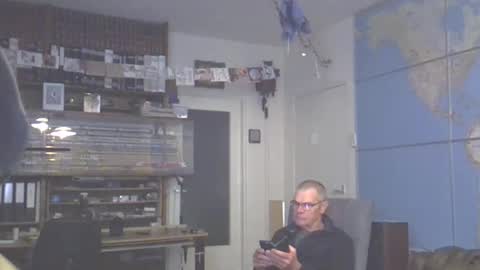 Prefer men 80 online show from February 15, 6:55 pm