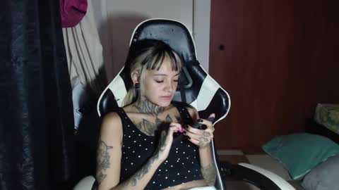 Hanya online show from January 9, 9:42 pm