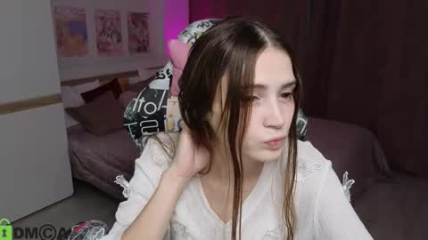 Hana online show from September 25, 2:13 pm