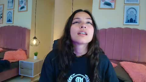 hanabie_ online show from March 10, 3:22 am