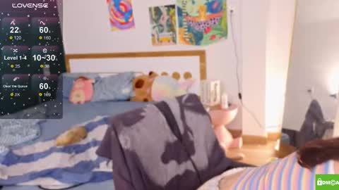 hanahwoods online show from October 17, 10:36 pm