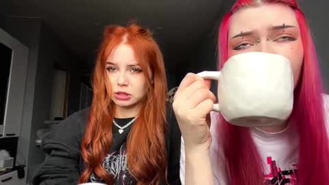 Tori and Asuna online show from February 11, 8:29 am