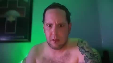 Snapshot of hand_banana_420 chatting on October 12, 2:37 am hand_banana_420 online show from October 12, 2:37 am