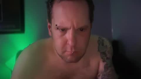 Snapshot of hand_banana_420 chatting on October 7, 3:02 am hand_banana_420 online show from October 7, 3:02 am