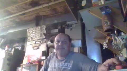 naked man online show from March 29, 2:35 am