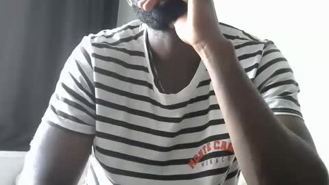 handsome king online show from April 29, 9:58 am