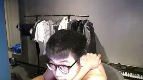 handsome_mannn online show from September 11, 7:04 pm