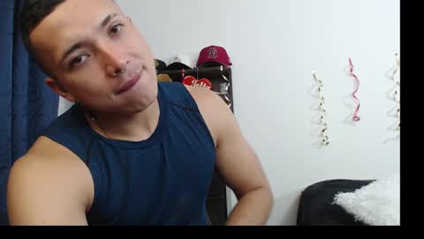 Snapshot of hank_fuller01 chatting on February 17, 6:39 pm Hank online show from February 17, 6:39 pm