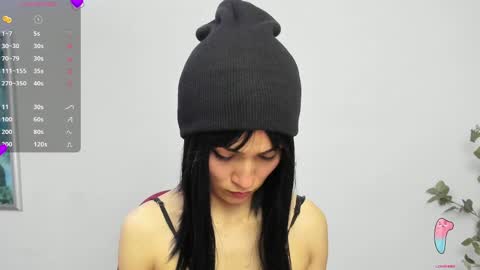 Sara online show from May 17, 3:21 pm