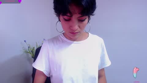 Snapshot of hanna_chloe chatting on January 30, 3:40 pm Sara online show from January 30, 3:40 pm