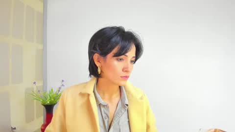 Snapshot of hanna_chloe chatting on March 4, 2:21 pm Sara online show from March 4, 2:21 pm