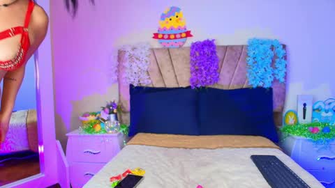 Hanna 3 online show from April 7, 3:14 pm