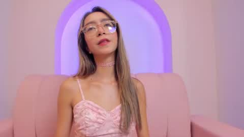 Hanna Carttier online show from July 9, 12:20 pm