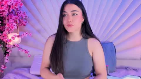  Hanna Collins  online show from March 20, 2:22 pm