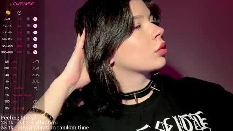 Hannah Allin online show from November 9, 8:11 pm