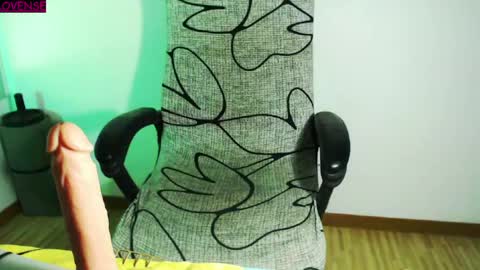 hannah kiim online show from April 11, 3:38 pm