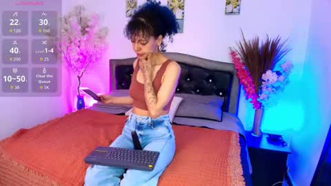 HannahBlue  online show from February 6, 12:52 pm