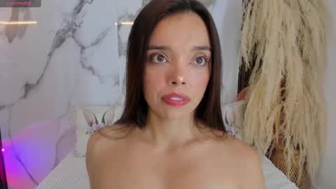 Hannahill69 online show from October 1, 4:55 am