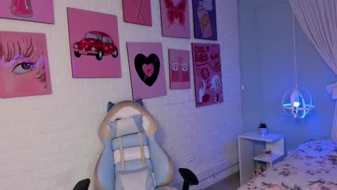 Hannah online show from November 19, 12:48 pm