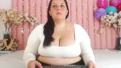 Hanna Venza online show from December 17, 1:07 pm