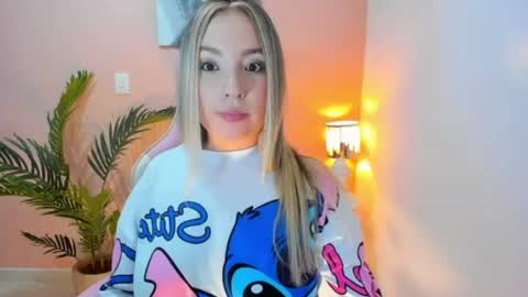 Hanna Miller  online show from August 9, 9:41 pm