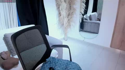    online show from October 7, 3:57 am