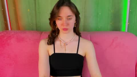 Hannavanilla online show from March 30, 8:25 am