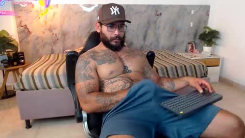 hanz_col online show from March 23, 12:26 am