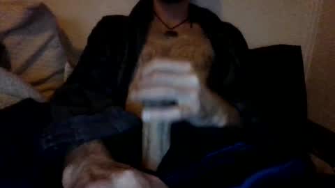 Snapshot of happy82081 chatting on February 24, 1:24 am happy guy online show from February 24, 1:24 am