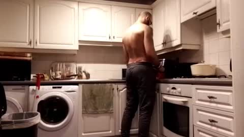 Calvin Secret  online show from February 7, 1:41 am