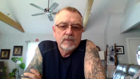 happynudist7373 online show from June 24, 9:00 pm
