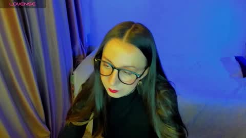 Stephanie online show from March 5, 8:51 pm