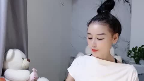 happysweety1688 online show from October 12, 4:27 am