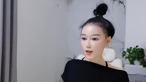 happysweety1688 online show from October 13, 5:20 am