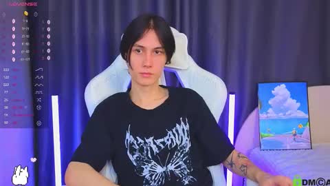 Mark online show from March 17, 8:03 pm