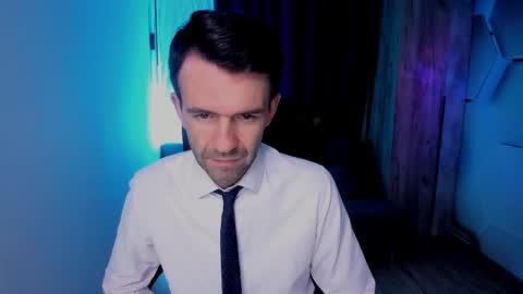 Steve online show from October 27, 3:39 am