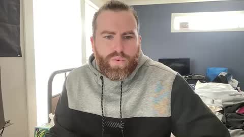 Snapshot of hard_irishman chatting on February 26, 5:10 pm Zach online show from February 26, 5:10 pm