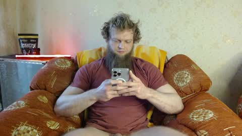 Valentino Hard online show from April 4, 1:07 pm