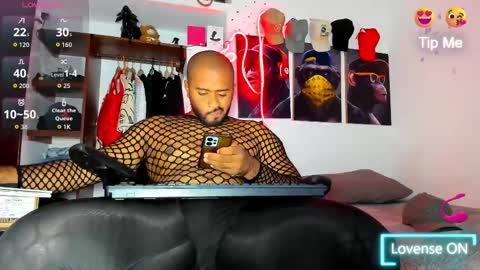 hardboy_latin online show from November 16, 2:46 am