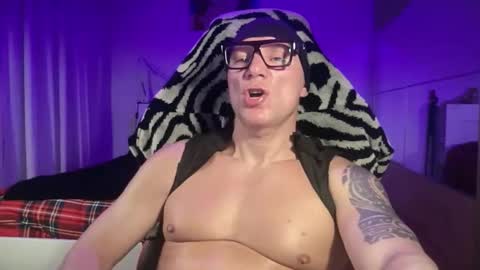 MATTSTEEL - ITALIAN STALLION online show from February 20, 2:00 am