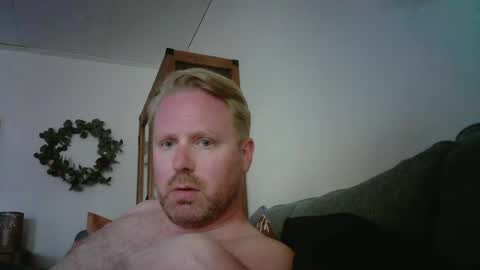 hardswedishboy online show from May 3, 3:29 pm