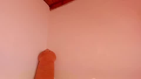 Annie online show from October 11, 6:40 am