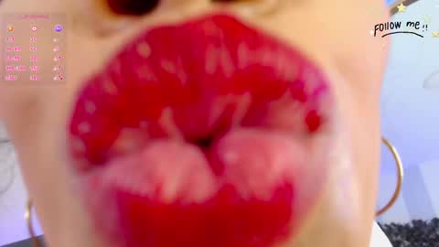 Snapshot of harper_ziu chatting on March 3, 1:10 am harper_ziu online show from March 3, 1:10 am