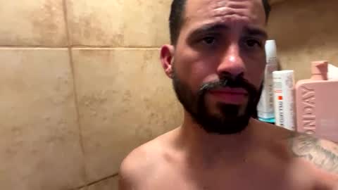 FeetSkeet online show from April 4, 1:12 am